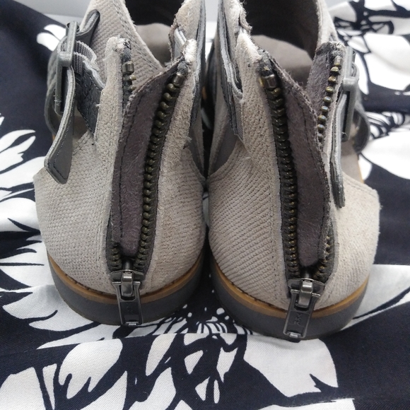 Unique CAT Women's Sandals - Size 6 - Picture 9 of 9